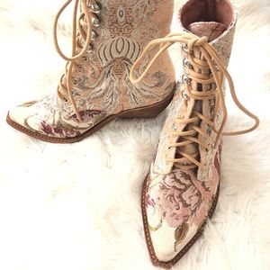 FREE PEOPLE X JEFFREY CAMPBELL elmcroft boots